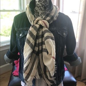 BURBERRY Classic Check Linen Scarf